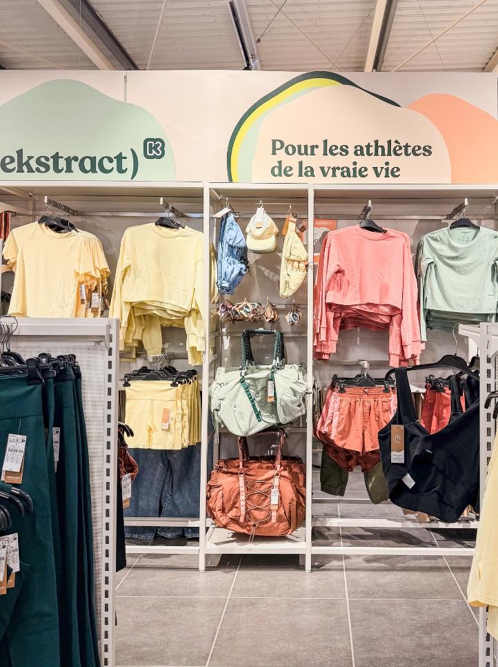 Enseigne et rayonnage Ekstract dupliqués dans un autre magasin Kiabi